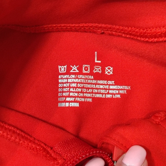 Lycra Queenieke Red Women's LG Long Sleeve Workout Shirt Half Zip Athletic Slim - Picture 8 of 9